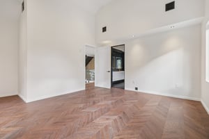 Greendale Ave-L2410-036.jpg