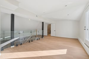 Greendale Ave-L2410-047.jpg