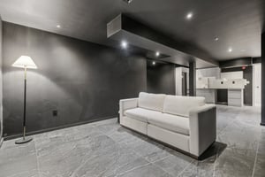 Greendale Ave-L2410-054.jpg