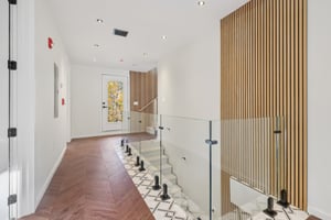 Greendale Ave-L2410-063.jpg