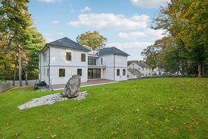 Greendale Ave-L2410-069.jpg