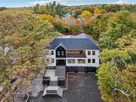 Greendale Ave-L2410-073.jpg