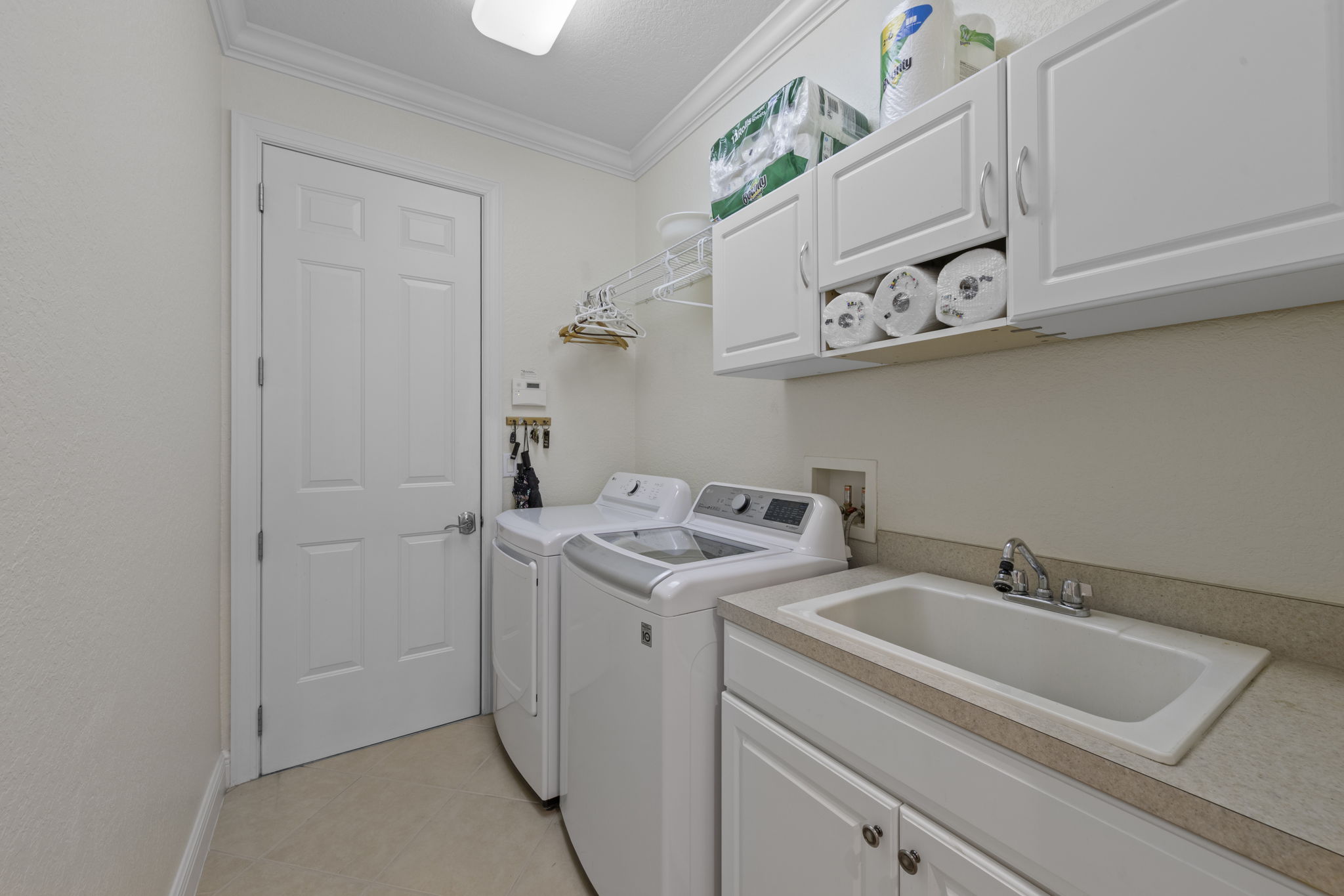  Photo 34