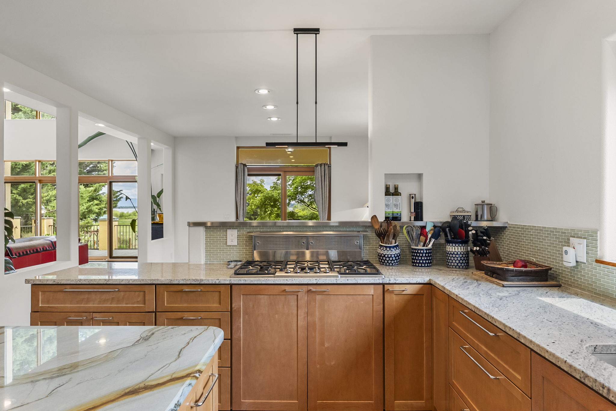  Photo 30