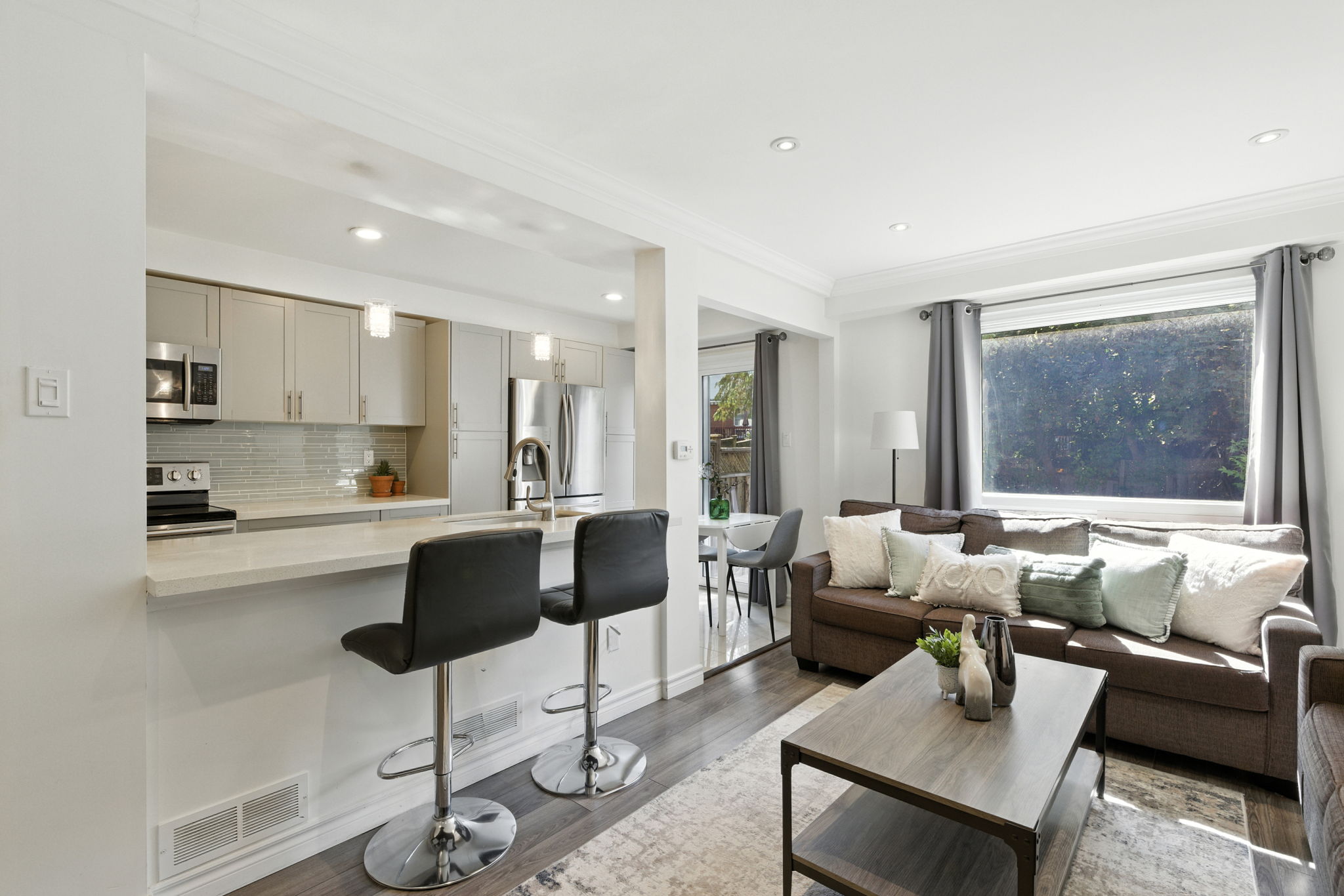 Newmarket property showcase — delivered property photograph 12