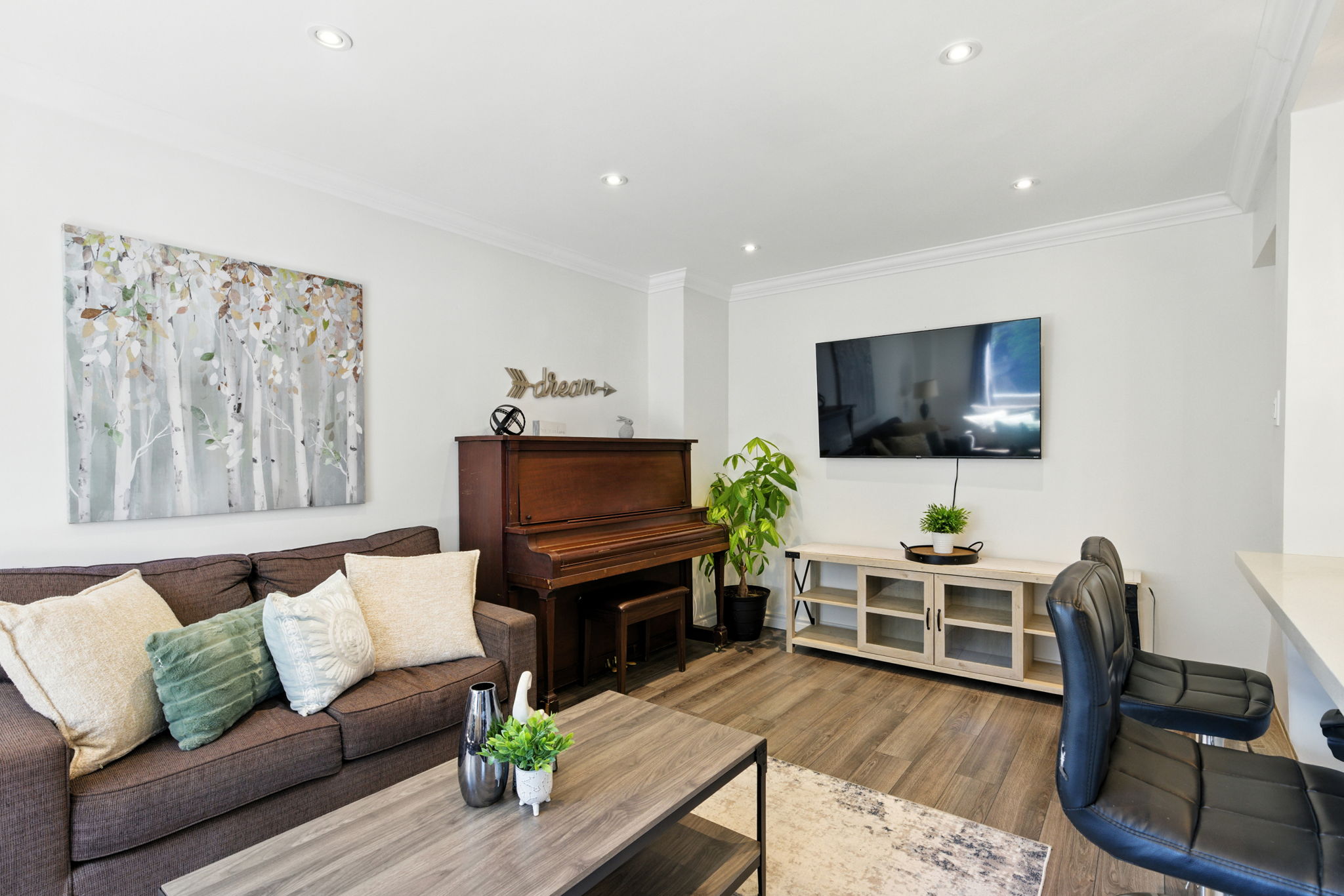 Newmarket property showcase — delivered property photograph 13