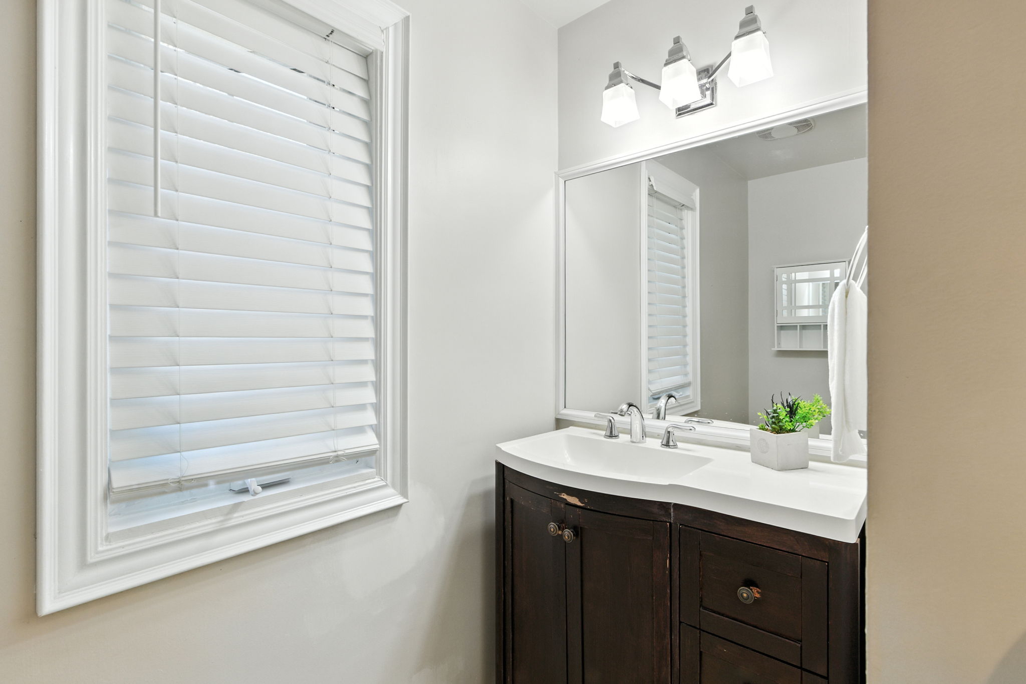 Newmarket property showcase — delivered property photograph 21