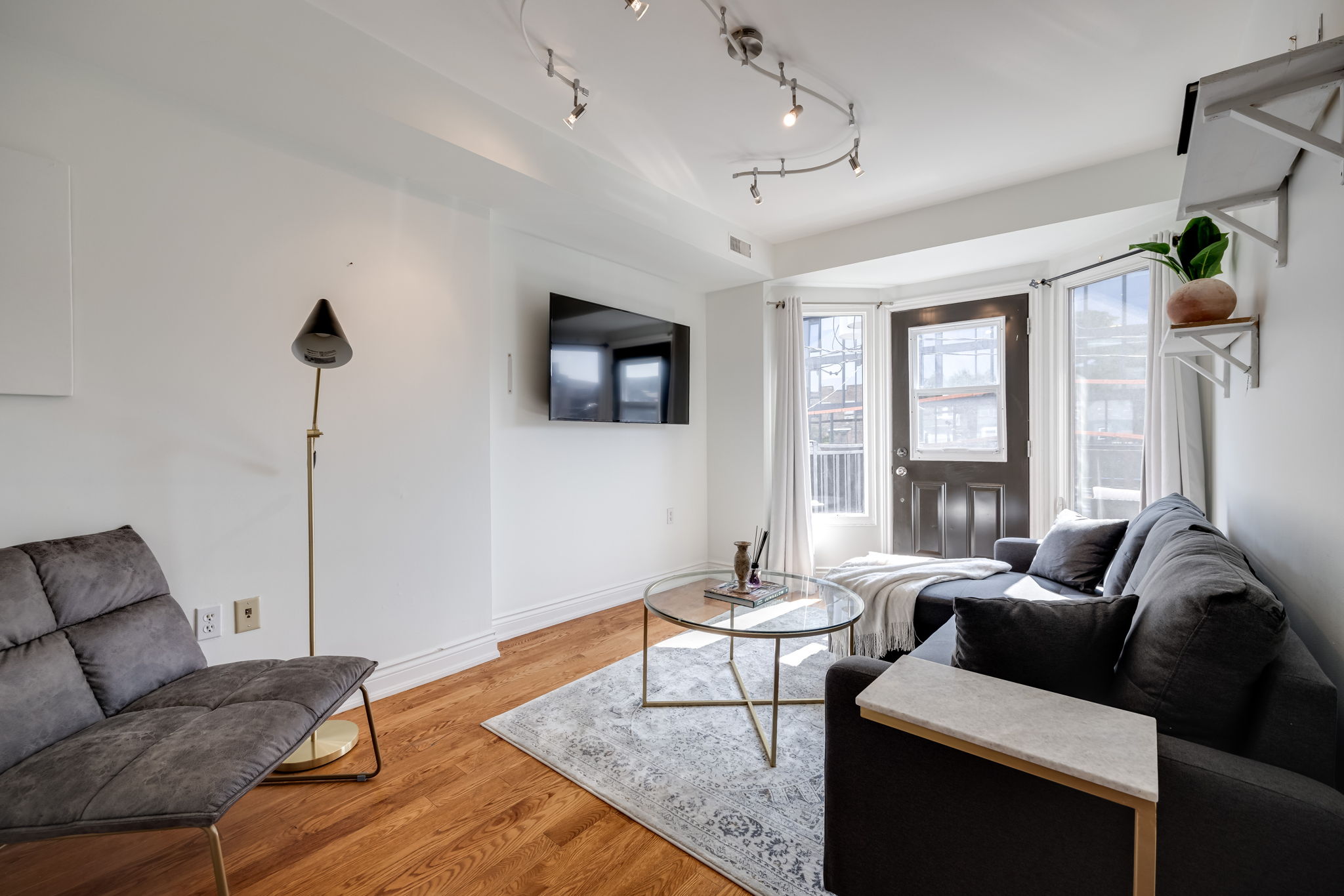 Toronto property showcase — delivered property photograph 5