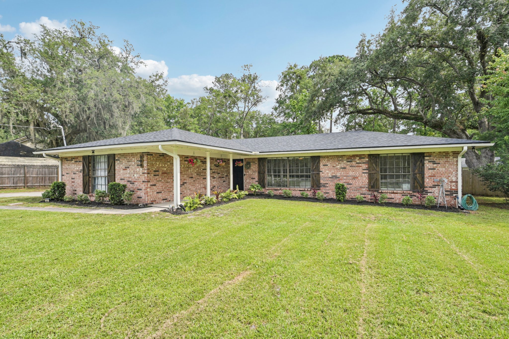 Live Oak Ln-0306-003.jpg