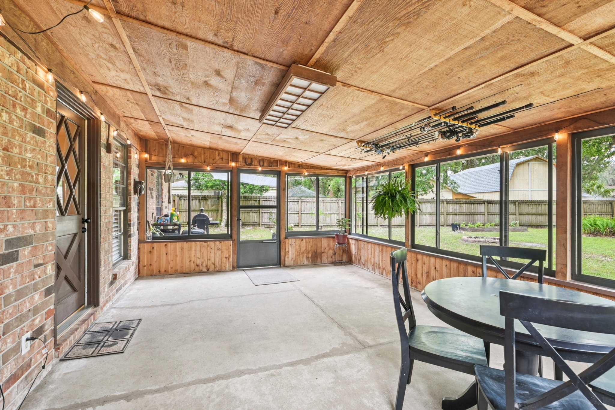 Live Oak Ln-0306-028.jpg