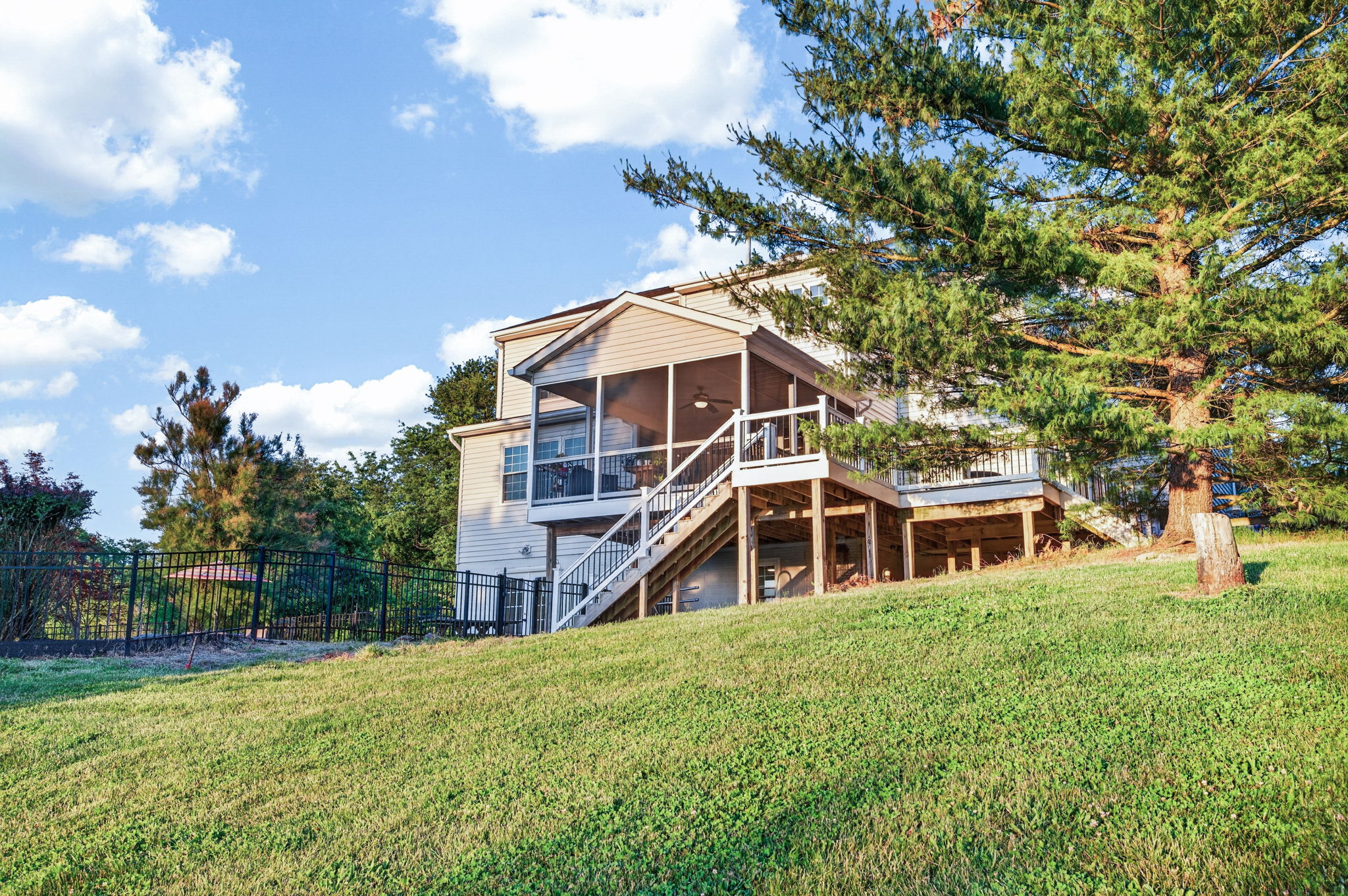 Mapleville 106