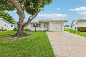 NW 10th Pl-S0207-001.jpg