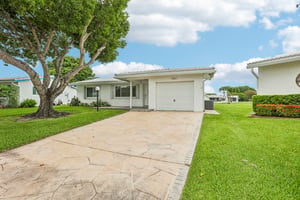 NW 10th Pl-S0207-002.jpg