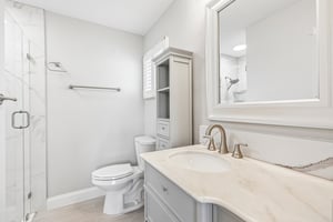 NW 10th Pl-S0207-032.jpg