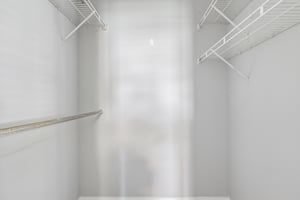 NW 10th Pl-S0207-034.jpg