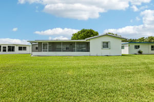 NW 10th Pl-S0207-041.jpg
