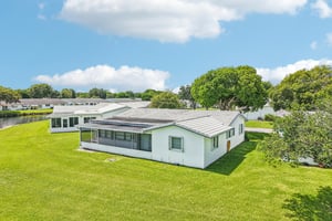 NW 10th Pl-S0207-057.jpg