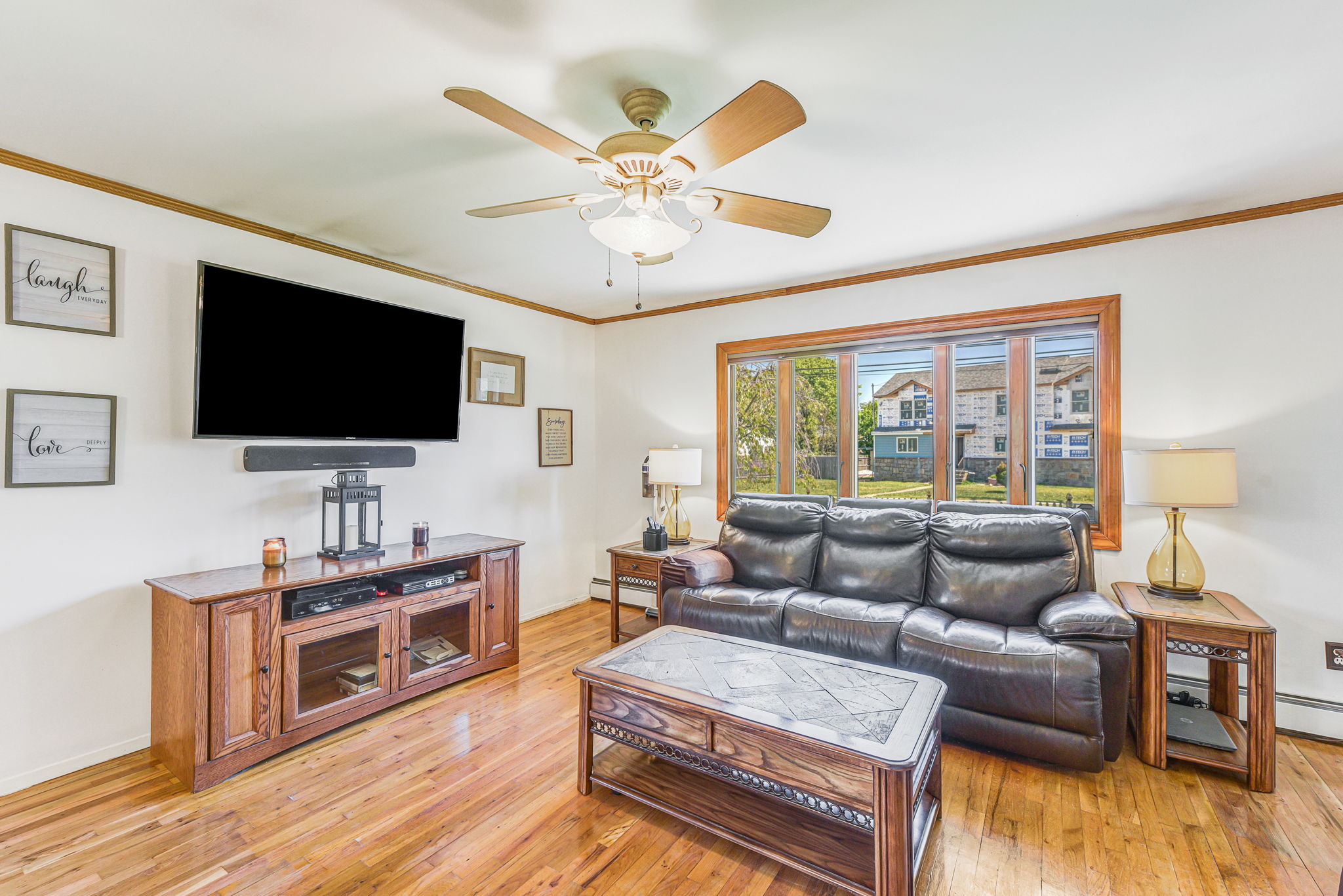 Alternate view living room