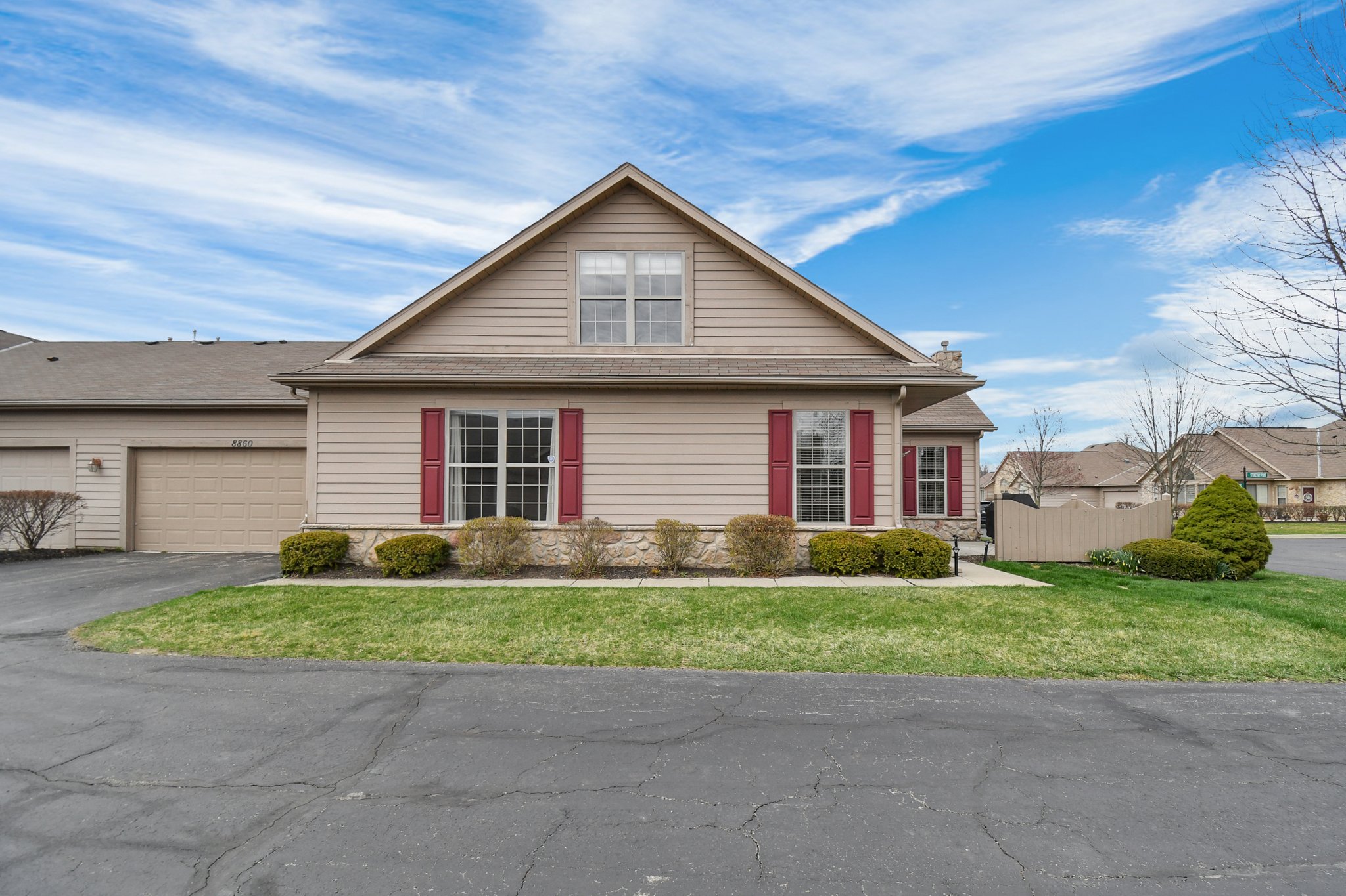 8860 Linksway Dr, Powell, OH 43065, USA Photo 3