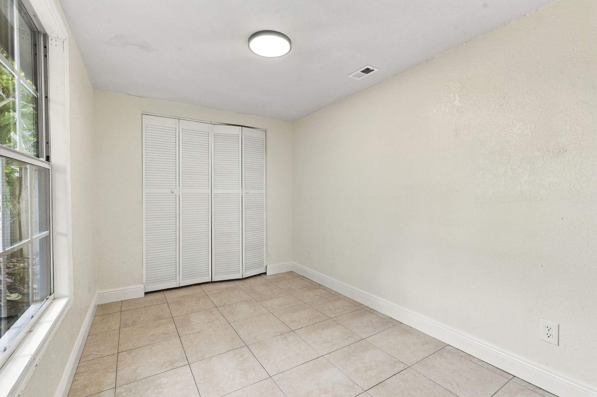 Interiors (24)