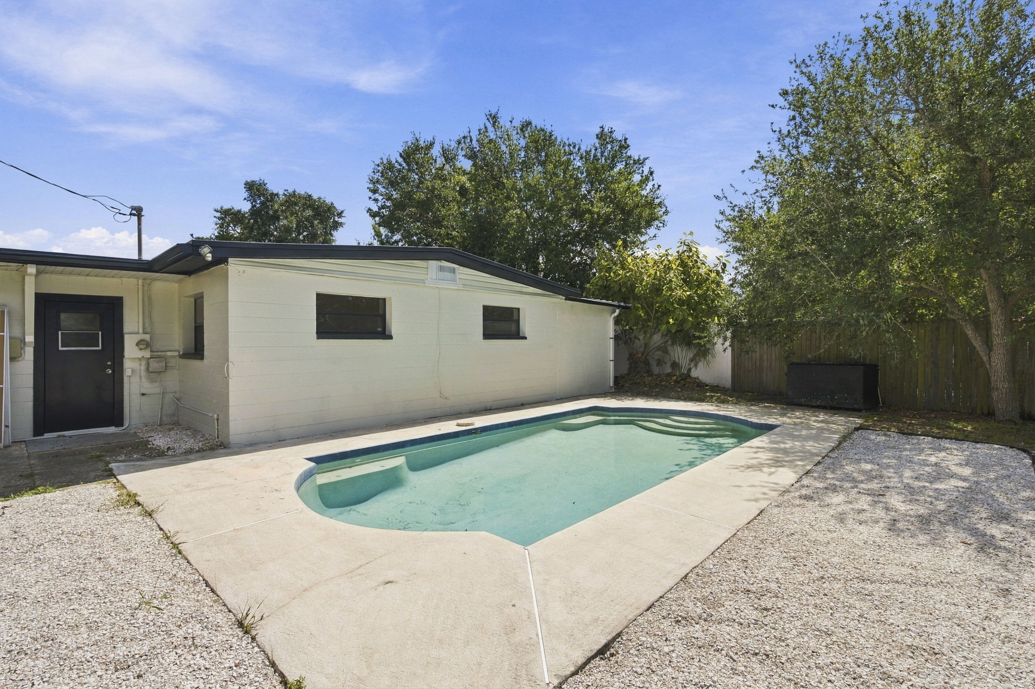 Rear Exteriors (3)