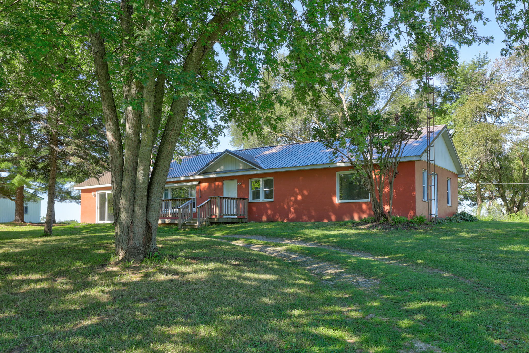 8866 State Rd, Millington, MI 48746 Grand Space Media