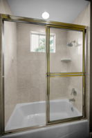 Upper Level Jack n Jill Bath2b