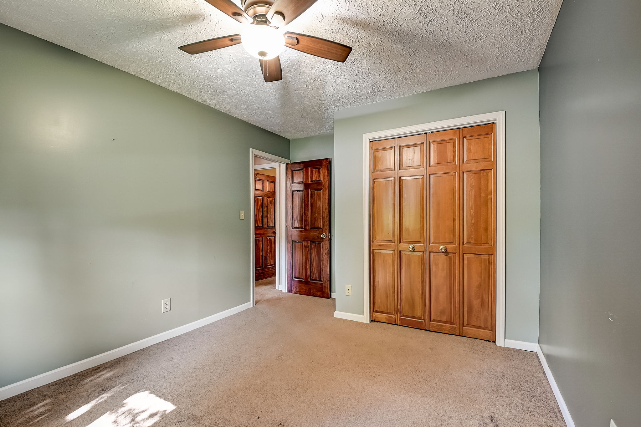 Lesley Ln-039