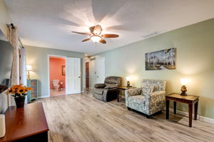 Lesley Ln-014