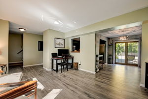 Lesley Ln-010