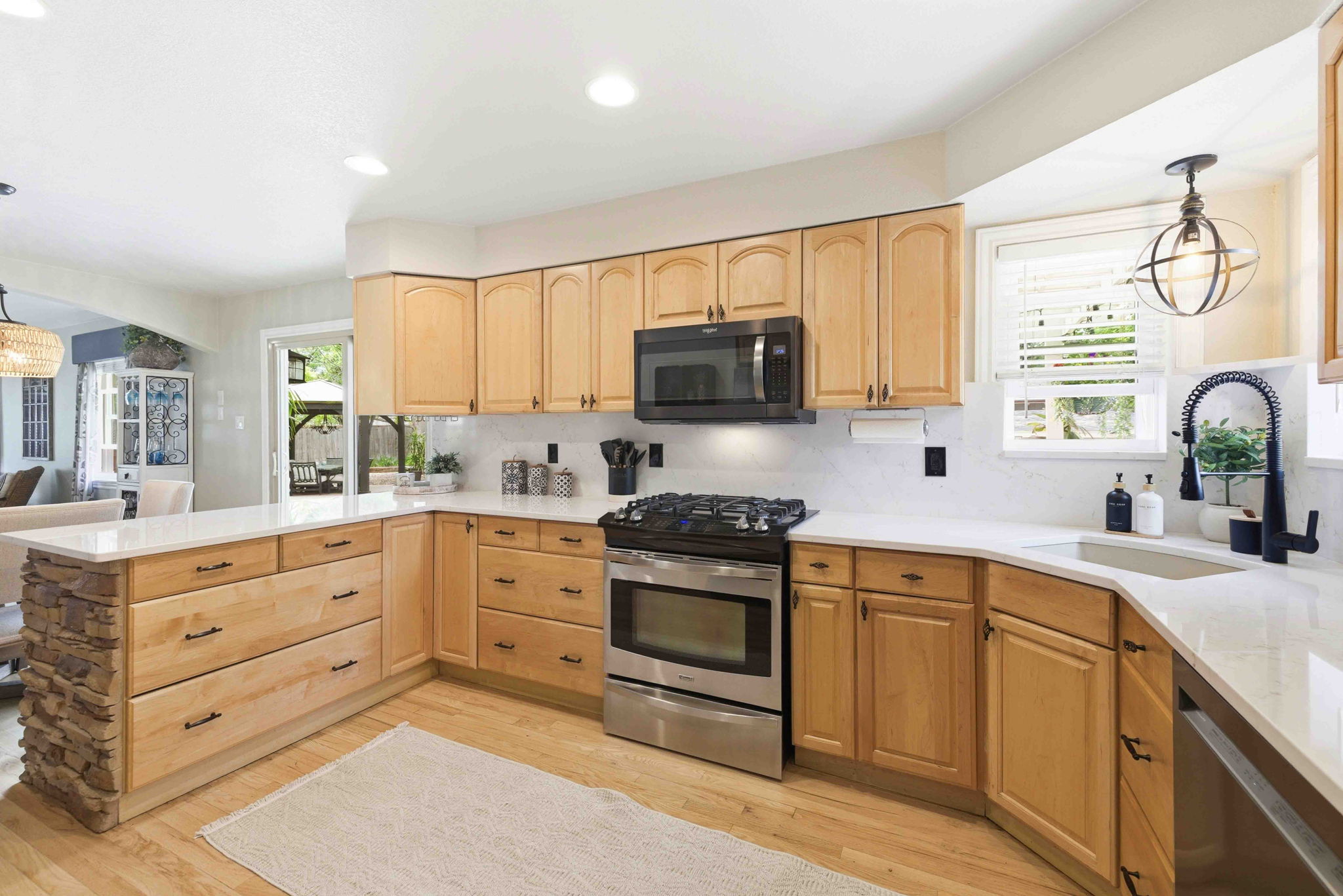  Photo 15