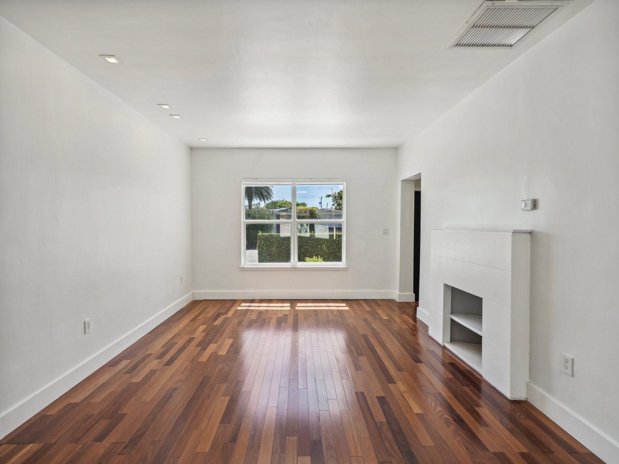 Abbott Ave-006.jpg