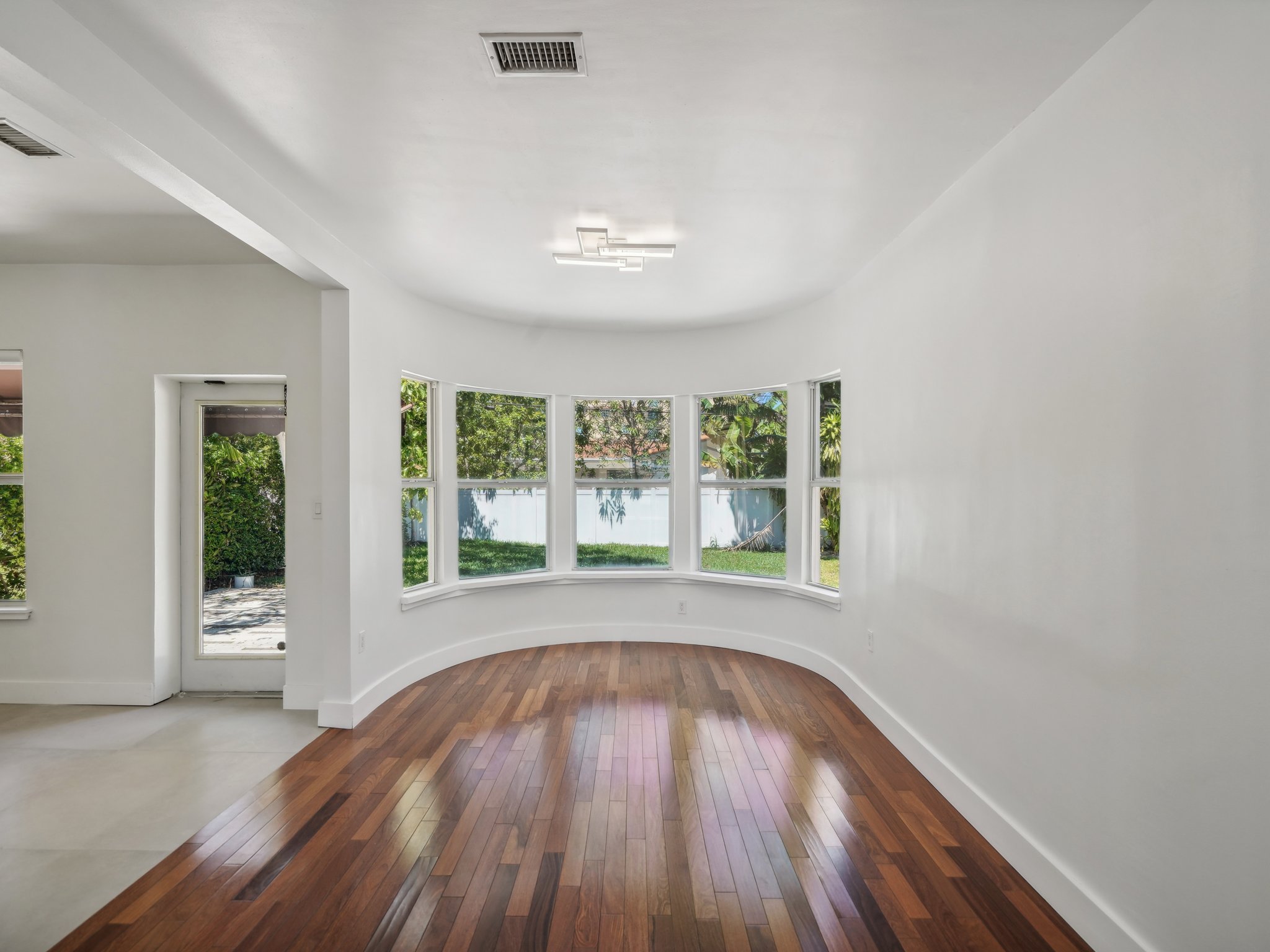 Abbott Ave-007.jpg