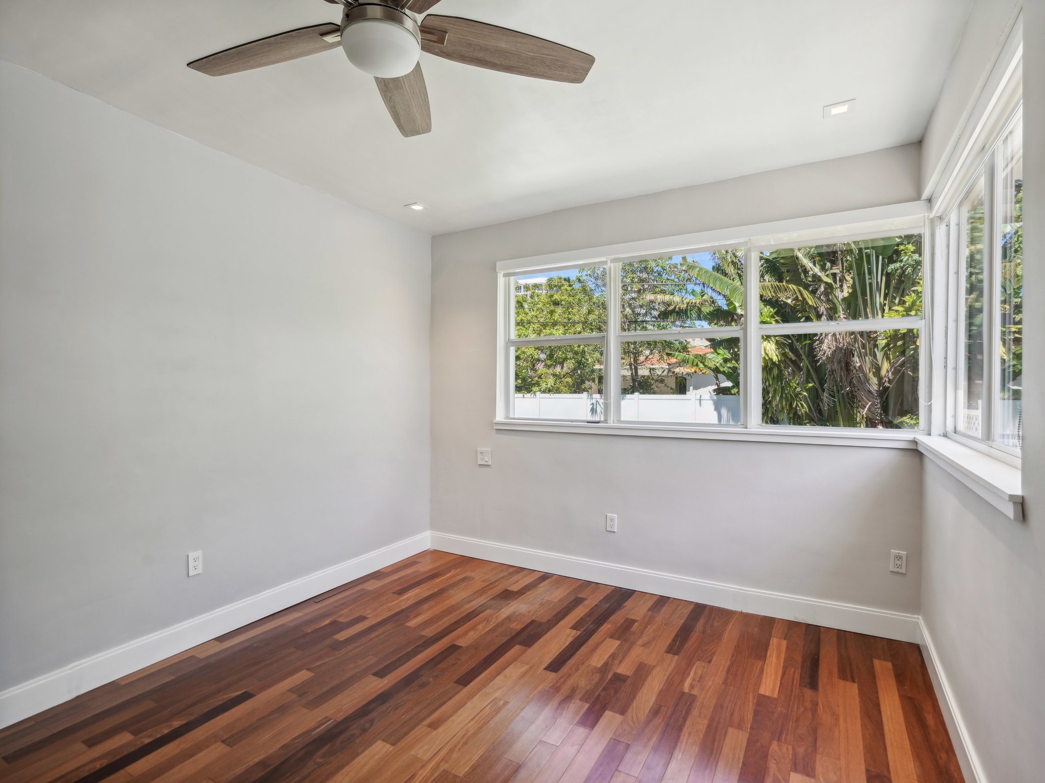 Abbott Ave-017.jpg