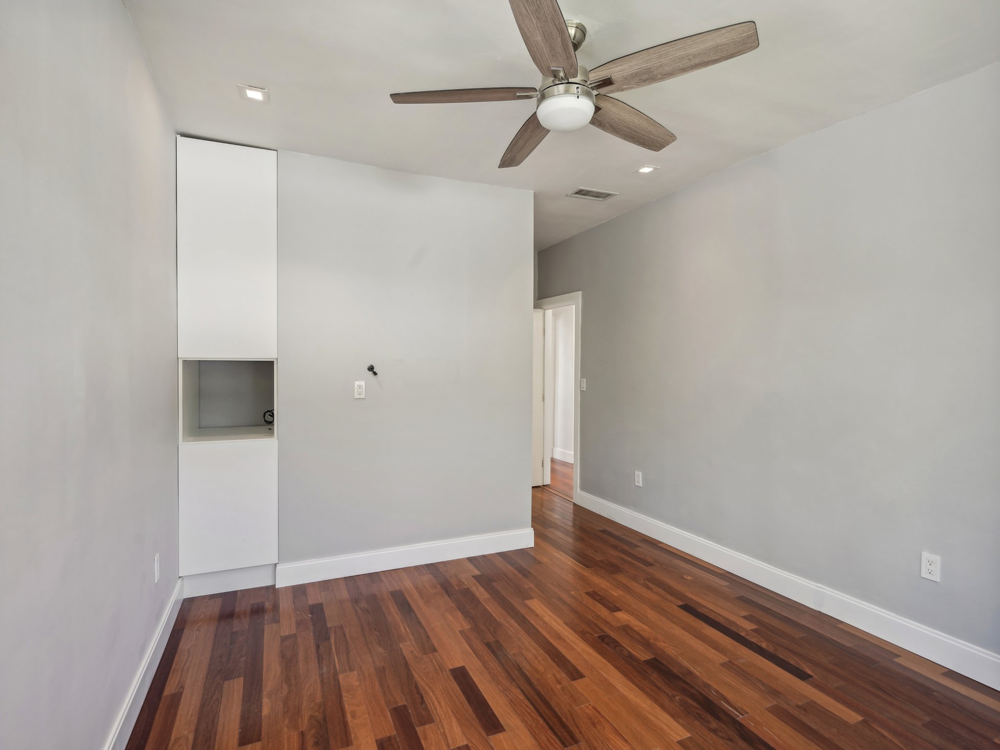 Abbott Ave-021.jpg