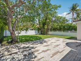 Abbott Ave-025.jpg