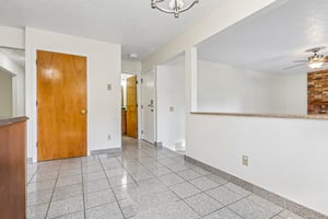 Harris Dr-S2909-011.jpg