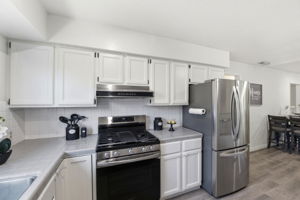 017_F8_888 Corlista Dr