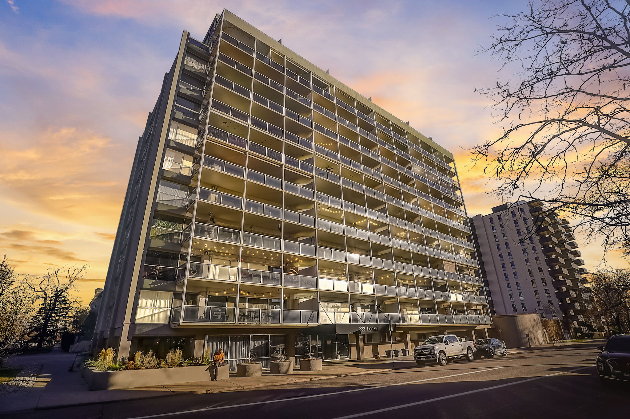 Logan St 3G - VT-001