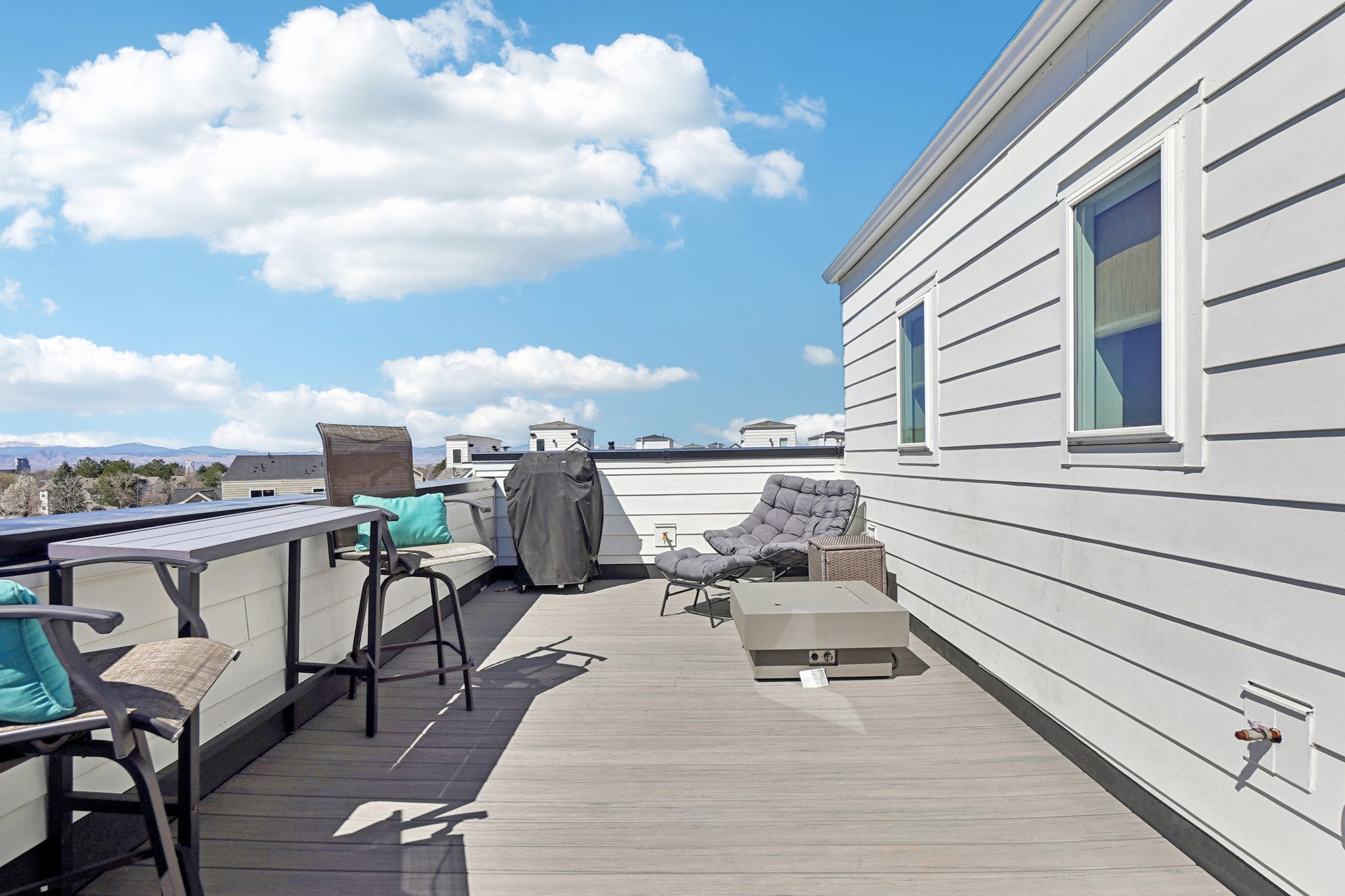 S Valentia St-S2103-040.jpg