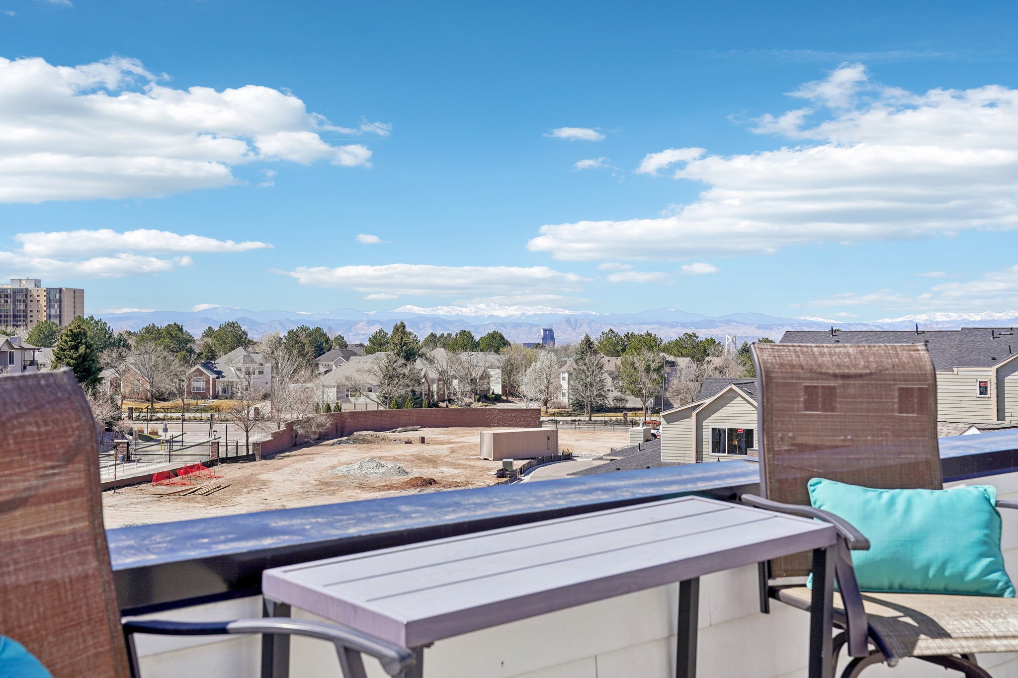 S Valentia St-S2103-042.jpg