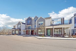 S Valentia St-S2103-002.jpg