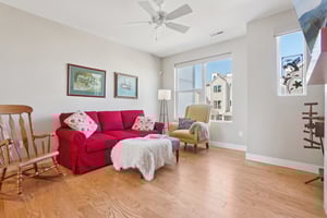 S Valentia St-S2103-011.jpg