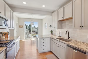 S Valentia St-S2103-020.jpg