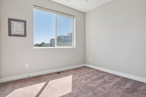 S Valentia St-S2103-022.jpg