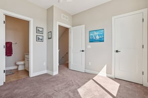 S Valentia St-S2103-023.jpg