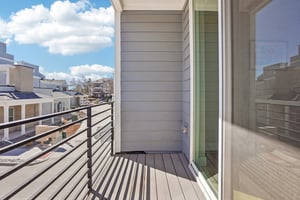 S Valentia St-S2103-037.jpg