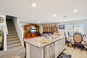 SW 50th Ter-S0702-010.jpg