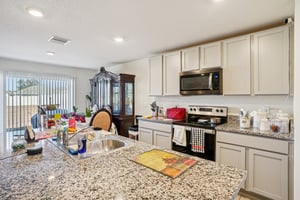 SW 50th Ter-S0702-013.jpg