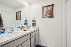 SW 50th Ter-S0702-021.jpg